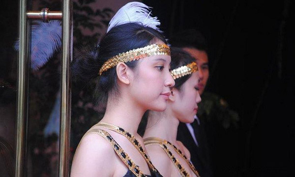 蘋果庫克重申6000億美元在美投資:將對(duì)美國制造業(yè)產(chǎn)生連鎖效應(yīng)