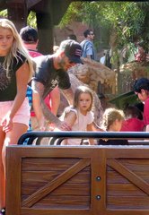 于朦朧事件成賺錢工具！曝一條熱門帖收益上萬，牽連更多明星藝人